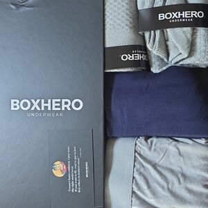 NWT BoxHero Grey and Navy Boxer Briefs and Two (2)‎ Cream/Grey Socks  A88